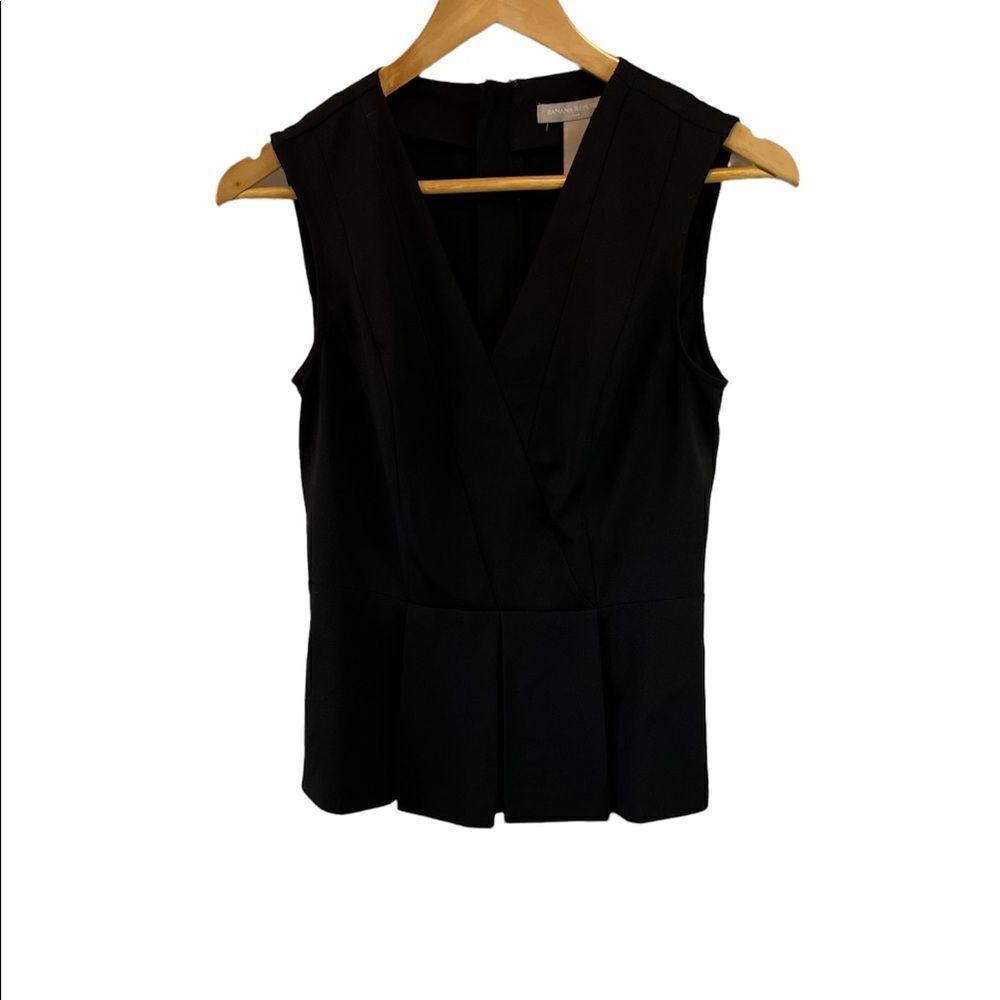 BANANA REPUBLIC Black Pleated Bottom V Neck Sleeveless Wide Strap Top 0